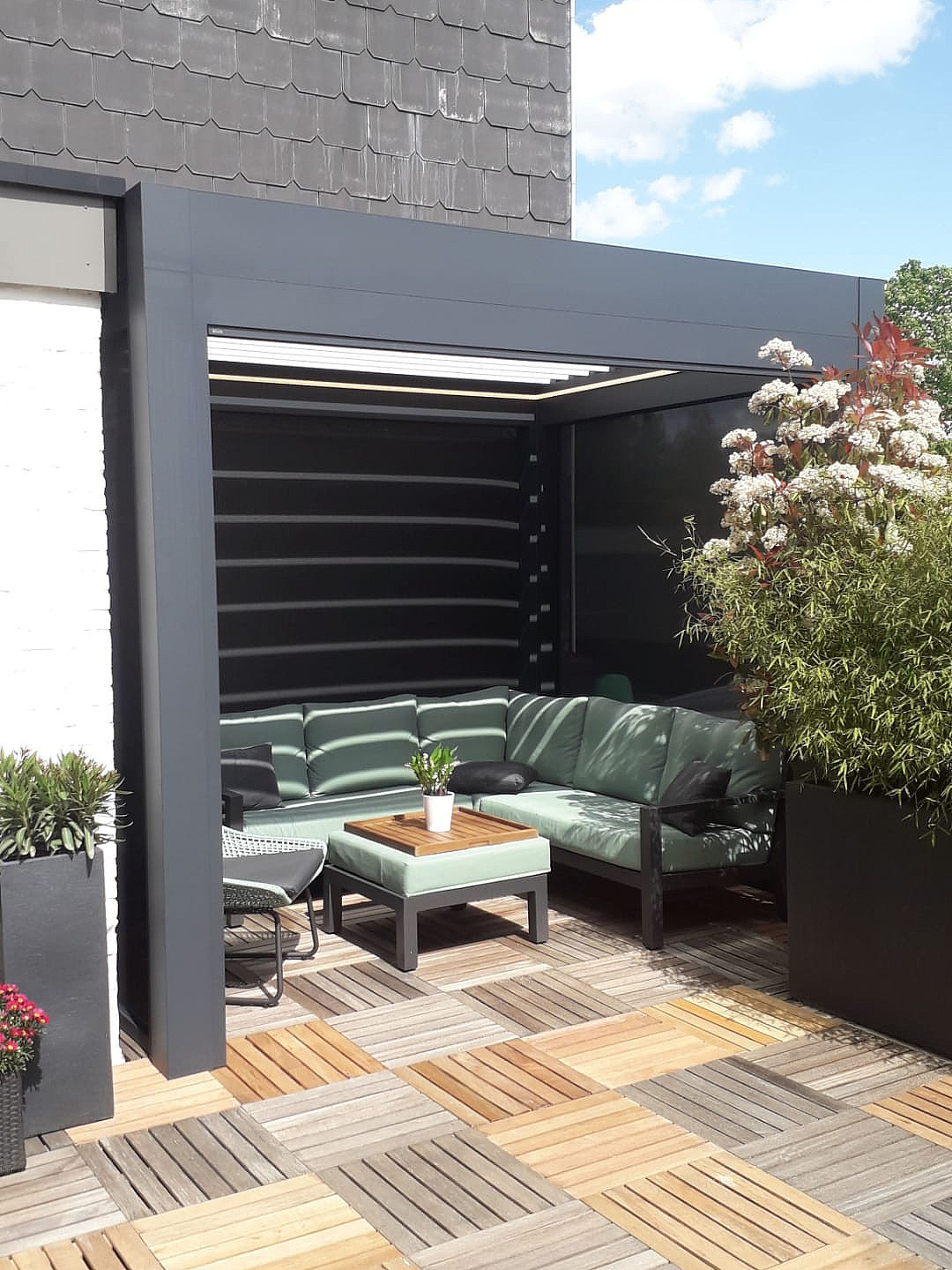 V870 Arezzo lamellendak incl ritzscreen en dimbaar ledverlichting Brasschaat
