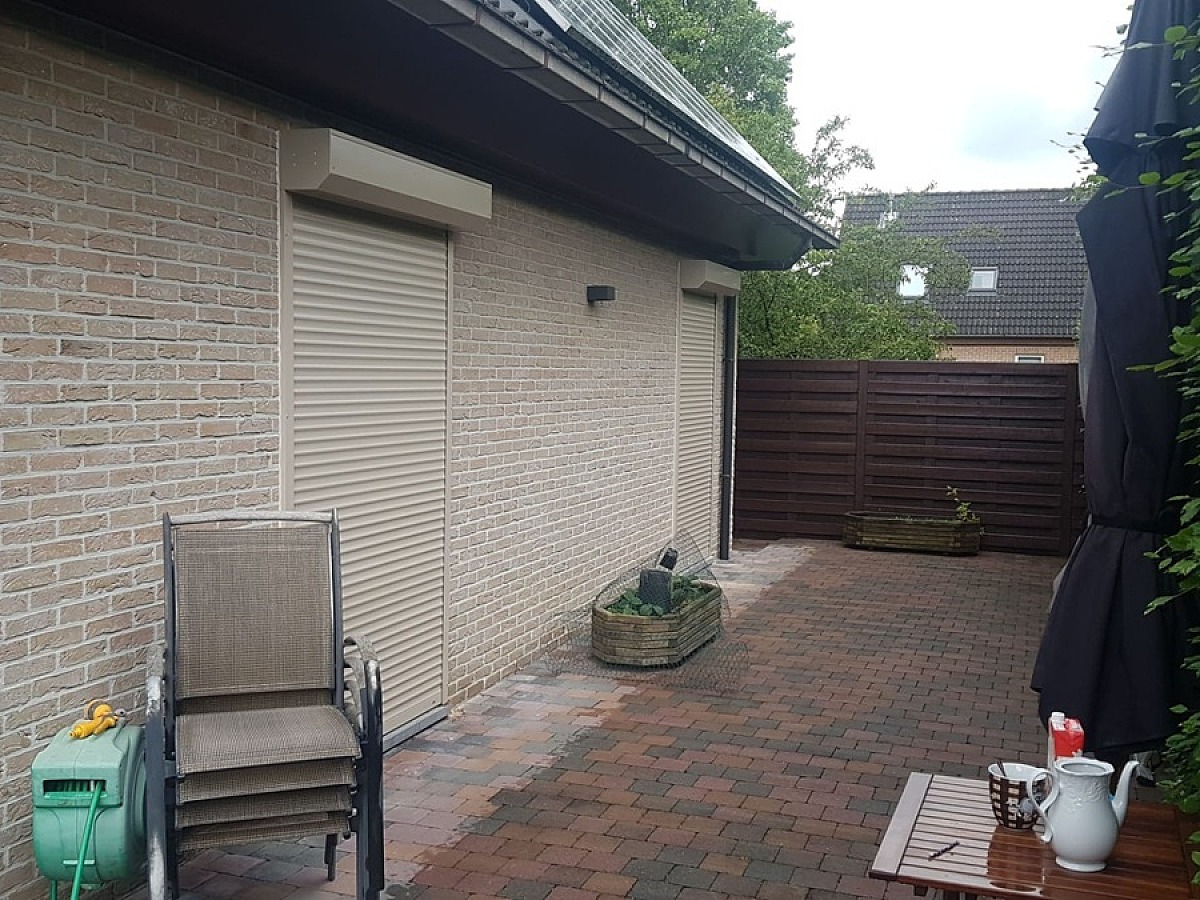 RV45 voorzetrolluik Brecht 3