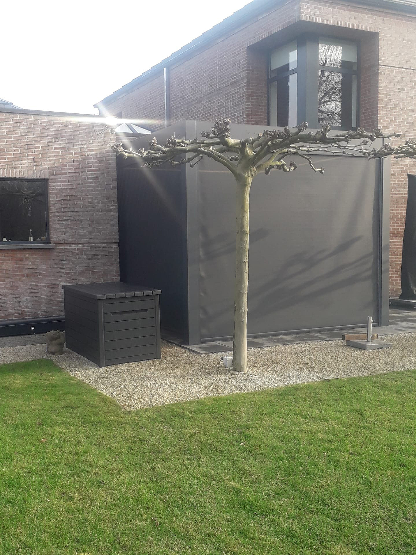 V870 Arezzo lamellendak incl V599 ritzscreens en verlichting rondom Brecht2