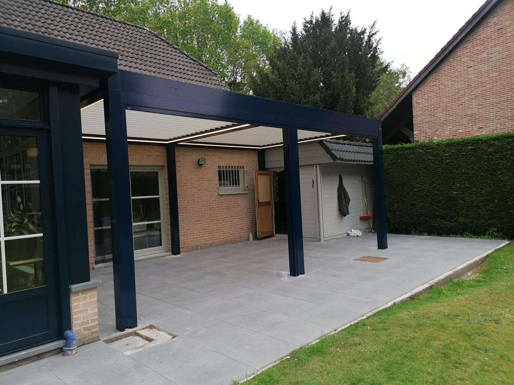 V870 Arezzo lamellendak gekoppeld met arrezoscreens Sint Job Int Goor 5