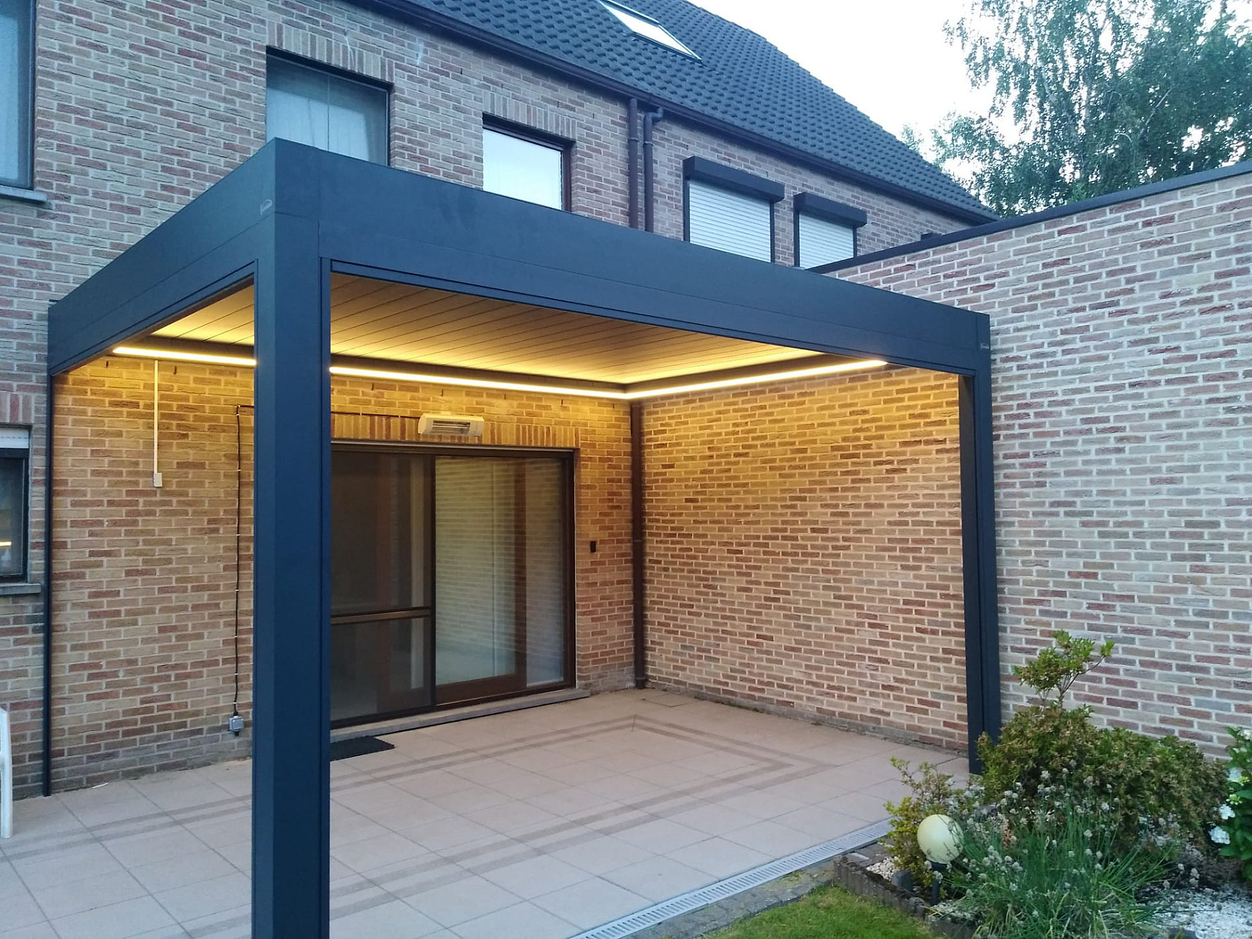 V870 Arezzo met ritzscreen 2070 Zwijndrecht 6