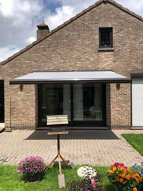 V360 Saint Tropez knikarmscherm en V550 ritzscreens Zandvliet 5