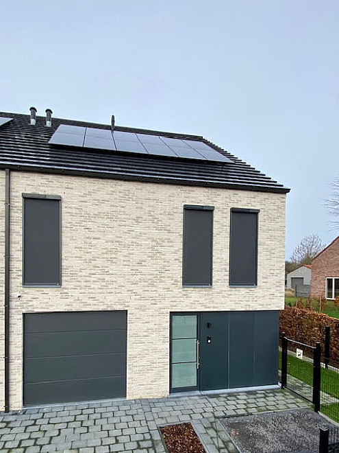 V550 Brel Solar screens volledig draadloos batterij met zonnecellen Brasschaat