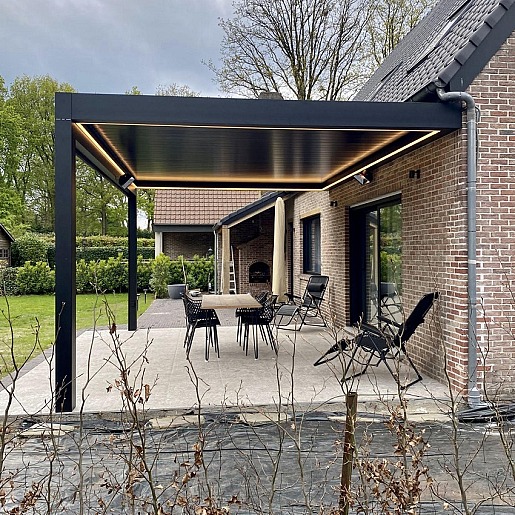 Lamellendak V870 Arezzo met ritsscreen en heaters - Brasschaat