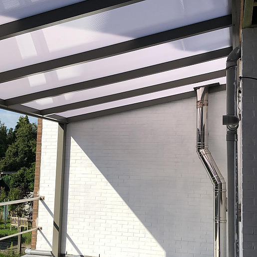 Terrasoverkapping V905 Iseo met polycarbonaatplaten - Brasschaat