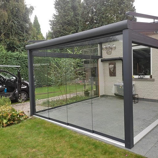 Terrasoverkapping V908 Ledro met glasplaten, verandazonwering en glazenschuifwanden - Kalmthout