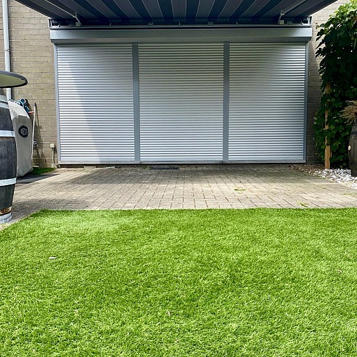 Voorzetrolluik RV45 aluminium en knikarmscherm V360 Saint-Tropez - 2040 Antwerpen