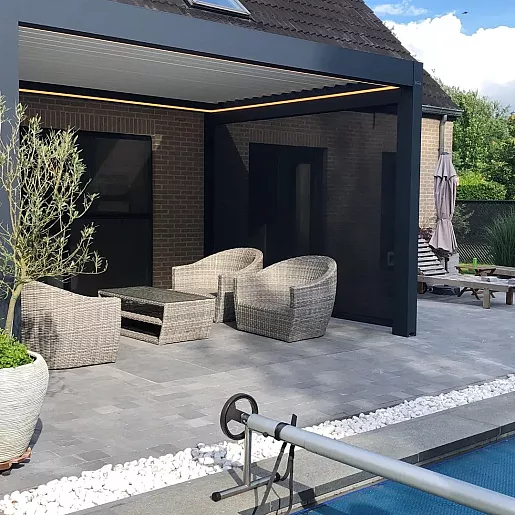 Lamellendak V870 Arezzo met Arezzoscreens en dimbaar ledverlichting - Brecht