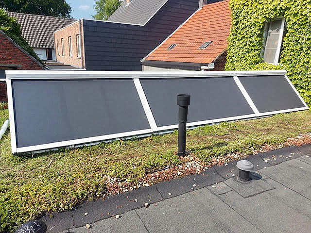 V525 screen Brasschaat