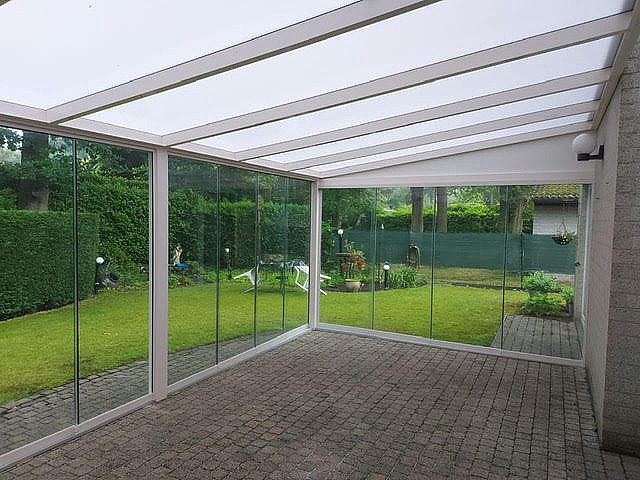 V905 Iseo terrasoverkapping met V764 Olivera glaswanden Brasschaat 3