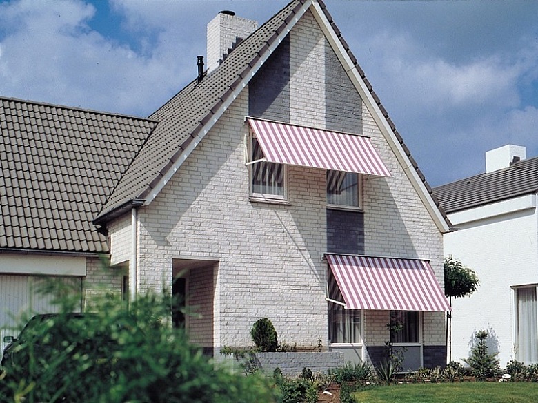 Uitvalschermen - rood doek - groot scherm - mooie uitval - klassieke uitstraling - geeft extra allure