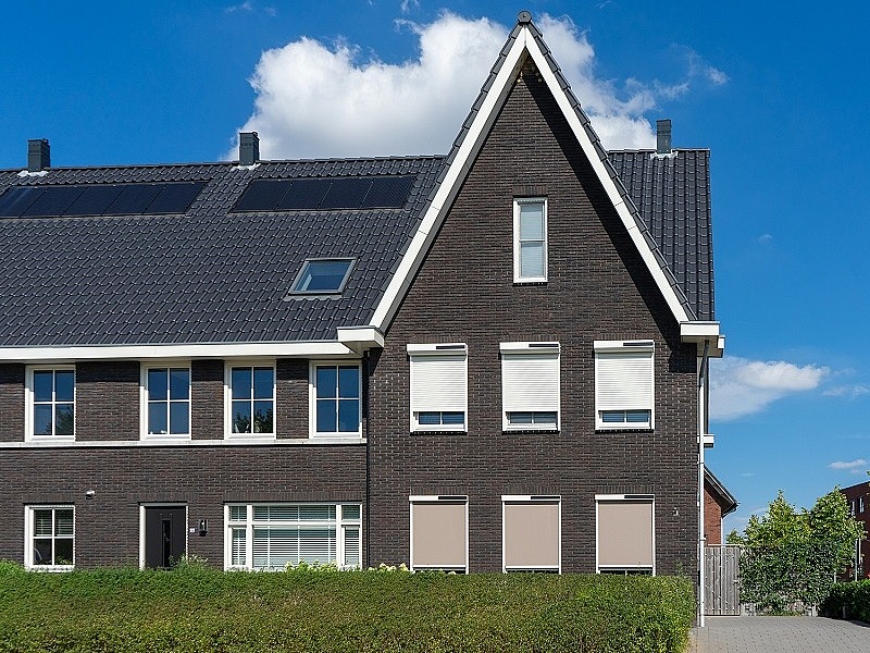08 Rolluiken Solar screens wit resize