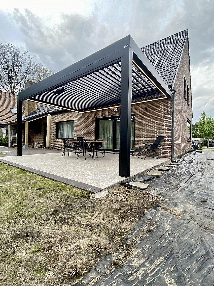 V870 Arezzo met screen en heater Brasschaat 10