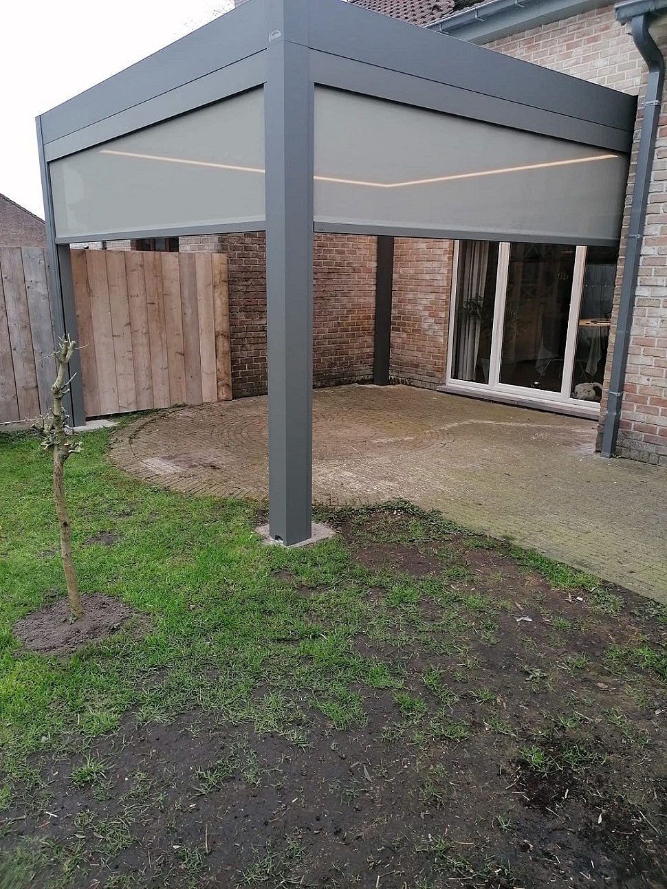 V870 Arezzo met arezzoscreens en ledverlichting Kalmthout 3